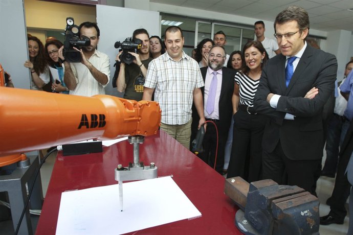 Alberto Núñez Feijóo visita las instalaciones de Formega.