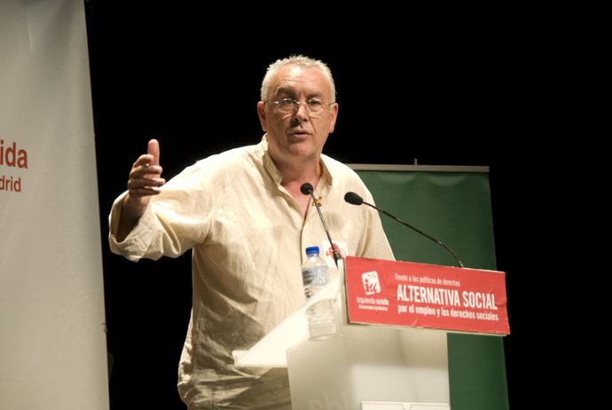 El coordinador general de IU, Cayo Lara