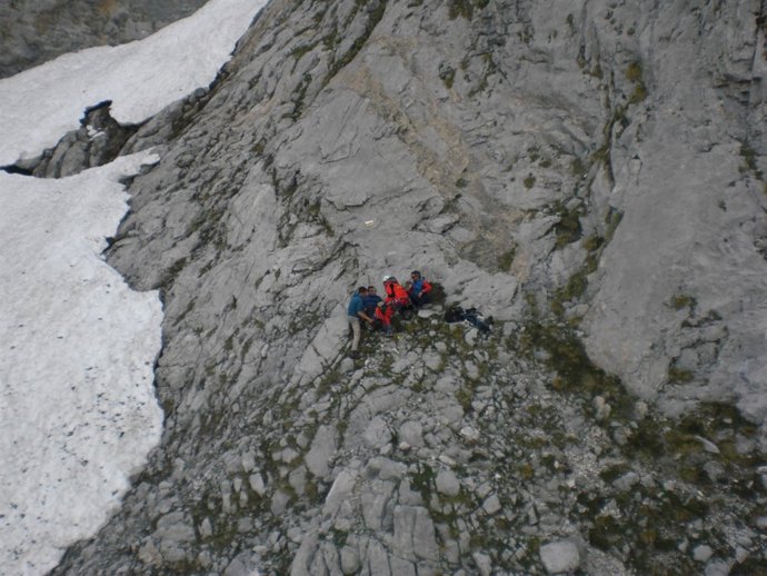 Rescate de un montañero en Collado Jermoso (León)