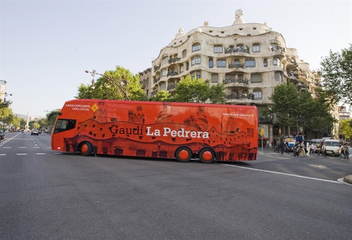 Bus sobre Gaudí Caixa Catalunya