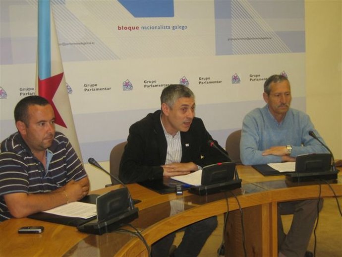 Bieito Lobeira y responsables de pesca de bajura en rueda de prensa