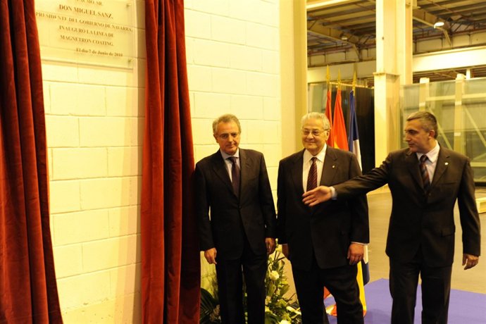 Inauguración de la nueva planta de Guardian en Tudela.