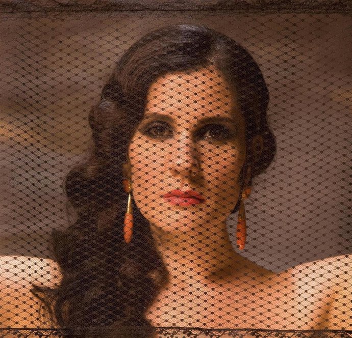 La cantante Diana Navarro actúa en el Teatro Lope de Vega de Sevilla