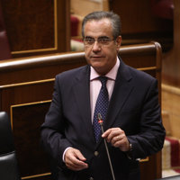 Corbacho: el decreto no afectará a los contratos fijos vigentes