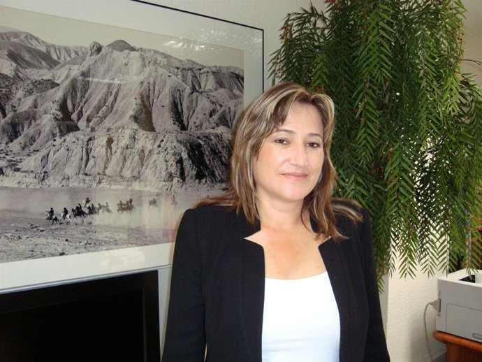 La delegada provincial de Turismo, Comercio y Deporte de la Junta de Andalucía e