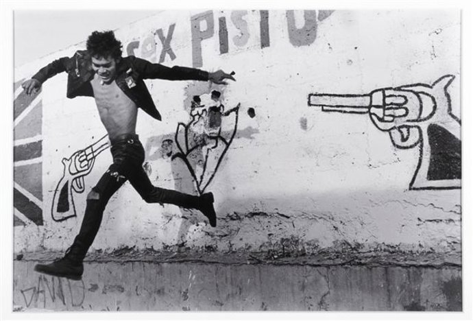 'Volando Bajo', del mexicano Pablo Ortiz Monasterio