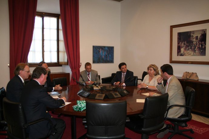 Reunión entre la Consejería de Agricultura y el Instituto Culinario americano