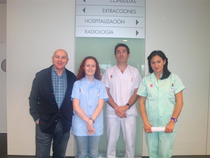 Castillo y los miembros de UGT en el Tres Mares