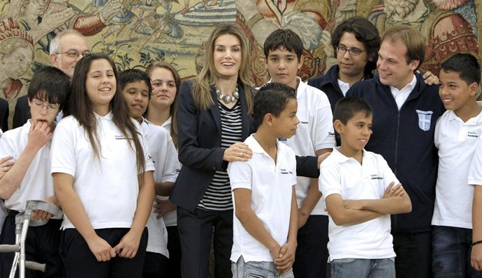 La Princesa de Asturias junto a escolares latinoamericanos