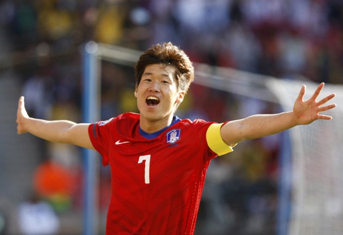 Park celebra el gol a Grecia