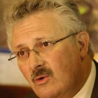 Trevín dice que "ante la gravedad de la situación" un Gobierno tiene que elegir entre "la responsabilidad o la utopía"