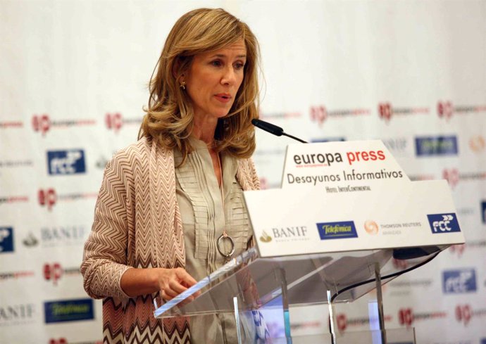 Cristina Garmendia en los Desayunos de Europa Press