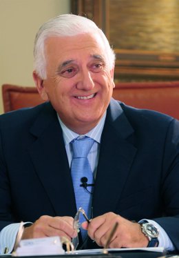 El presidente de la CEA, Santiago Herrero