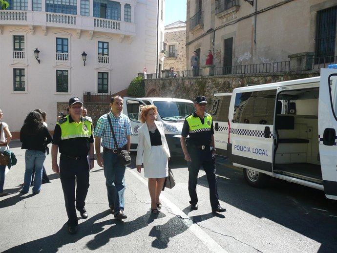 Furgones Policía Cáceres