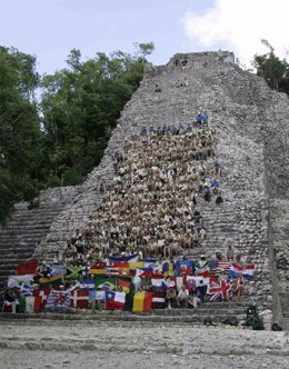 Pirámide maya de Cobá México 2010