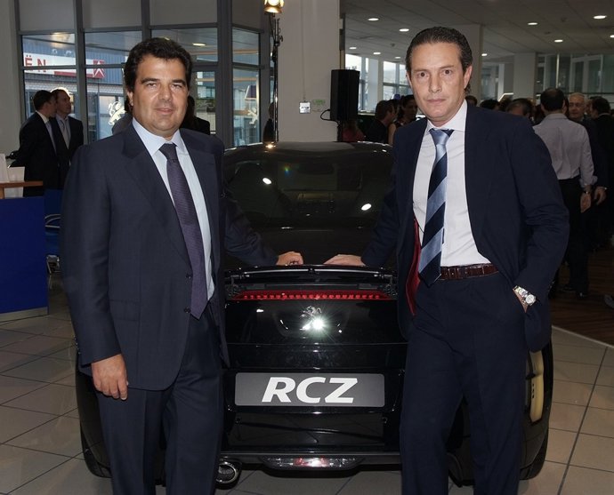 Inauguración concesionario Peugeot-Santogal
