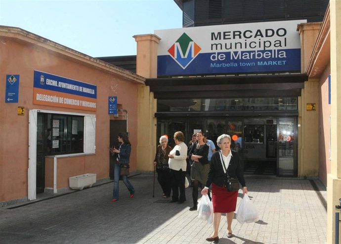 Notaprensayfotodelegacióndecomercio(Sábado)