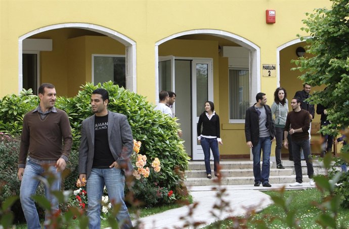 Alumnos en el Campus de Las Llamas de la UIMP