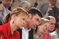 Pajín ve una "gran noticia" la "unidad" y la "movilización" del PSM pero evita hablar de candidatos antes de julio