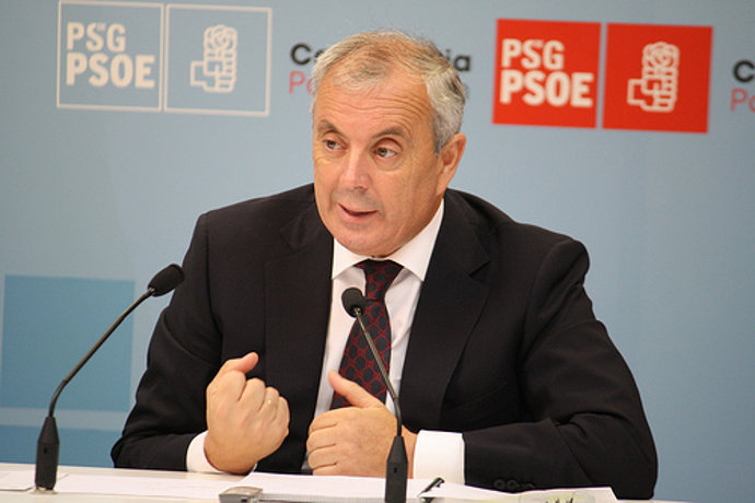 Vázquez pide a la Xunta que "adapte" la Ley de Cajas de Galicia