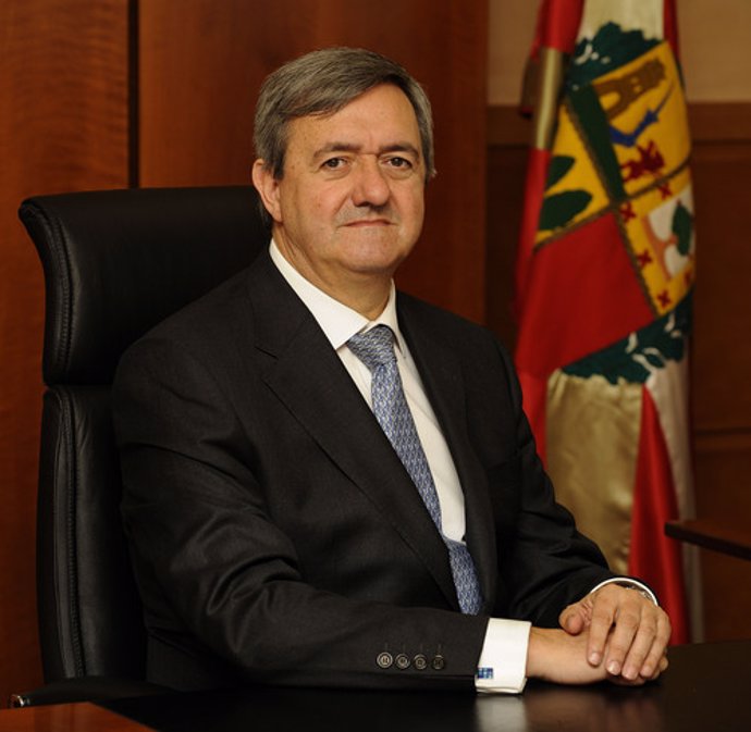 El consejero de economía y Hacienda, Carlos Agirre