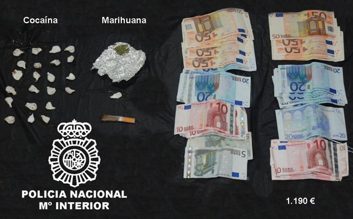 Material incautado en el punto de venta de droga