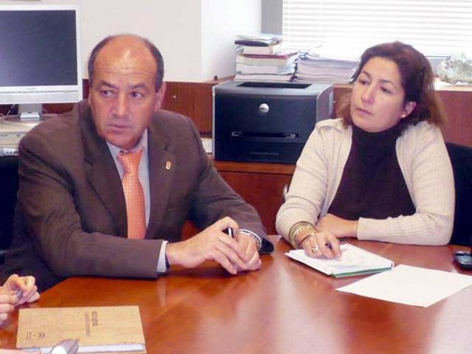  El delegado de Medio Ambiente en Huelva, Juan Manuel López, durante el encuentr