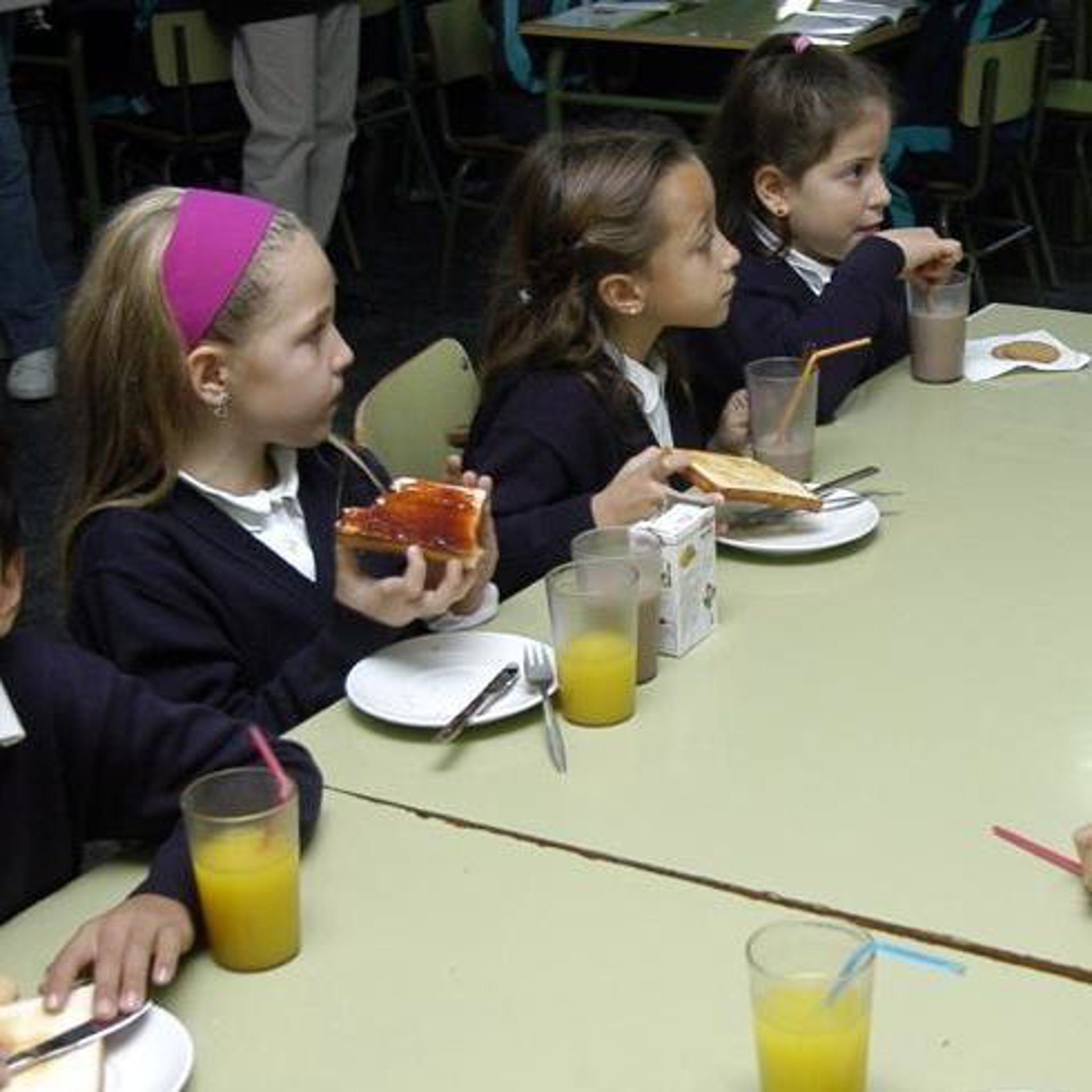 Ser familia monoparental y numerosa puntuará para becas de comedor ... Ser familia monoparental y numerosa puntuará para becas de comedor ...