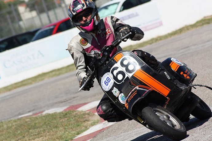 Crònica24horesressistènciaenvespa,Abrantes(Portugal)