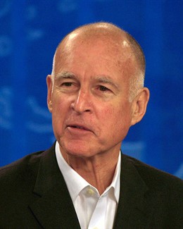 Jerry Brown, fiscal general California