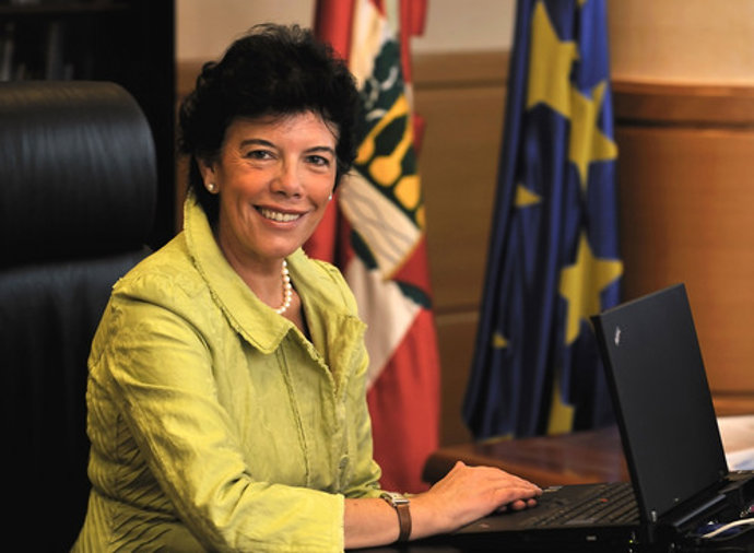 La consejera de Educación, Universidades e Investigación, Isabel Celaá