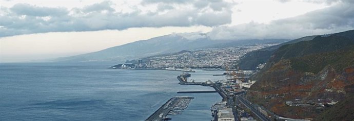Vista aérea del puerto de Santa Cruz de Tenerife.