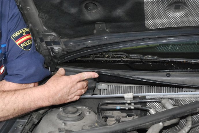 Lugar del vehículo en el que escondían la droga.