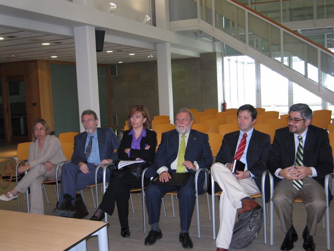 Visita de una delegación chilena a Cenifer.