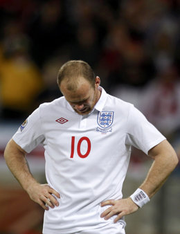 Inglaterra muestra su peor cara