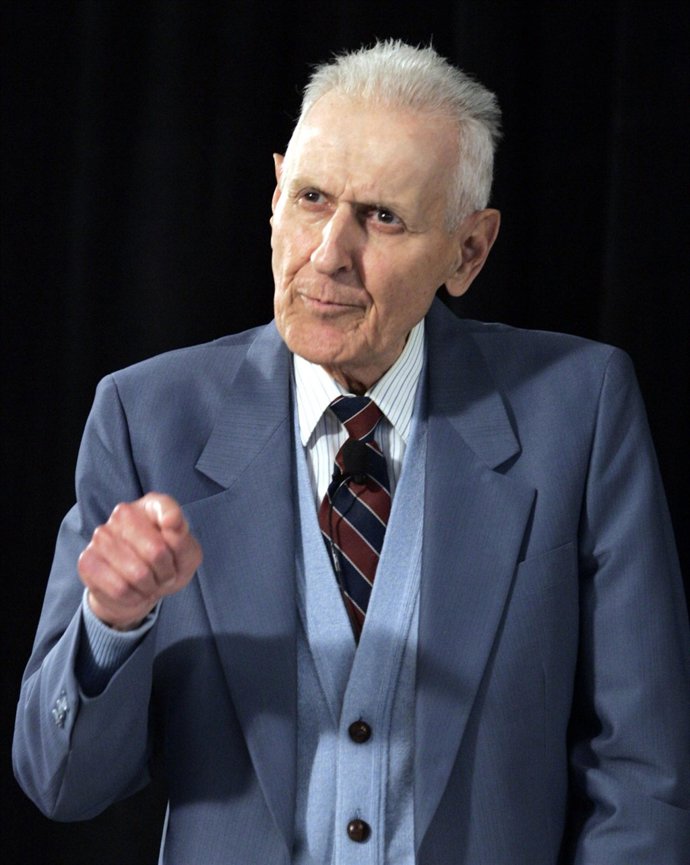 Jack Kevorkian, conocido como el Doctor Muerte