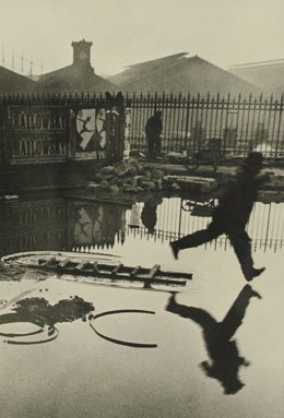 Detrás De La Estación St. Lazare, París, 1932