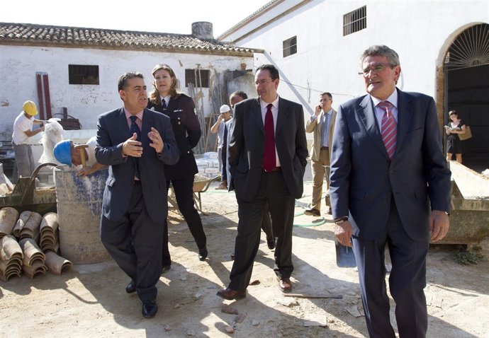 El consejero de Gobernación y Justicia, Luis Pizarro, visita el futuro Museo del