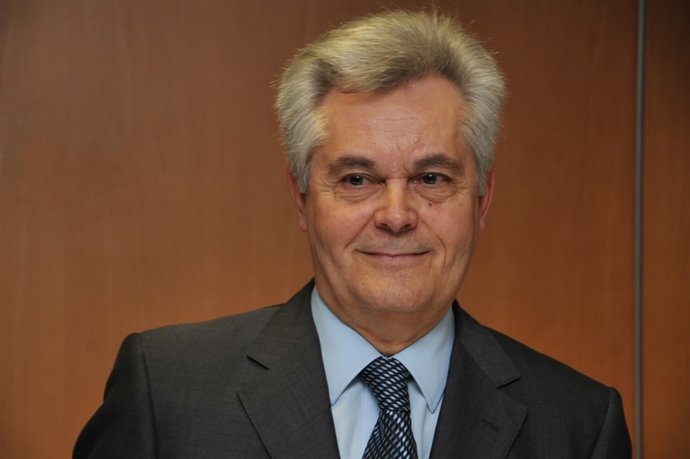 El presidente de CajaGranada, Antonio Jara