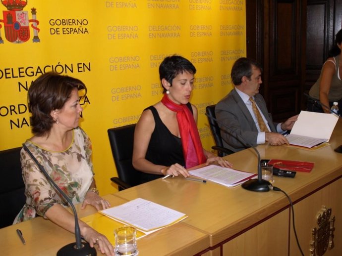 Yolanda Barcina, Elma Sáiz, y Javier Caballero.
