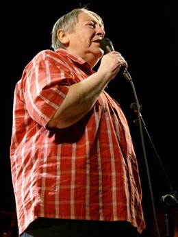 El veterano cantautor valenciano Paco Muñoz