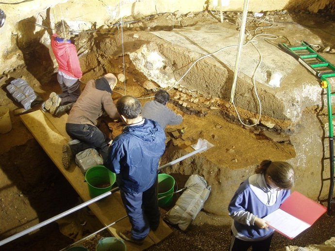 Excavación arqueológica en el etorno de Urdaibai