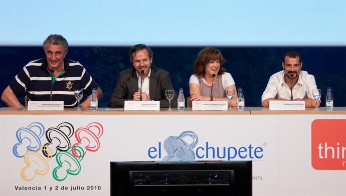 Medallistas participantes en la mesa redonda