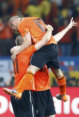 Holanda tumba a Brasil