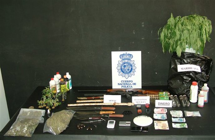 Drogas y armas intervenidas en Córdoba