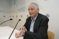 Vázquez (BNG) exige al Estado que "retire el recurso" a la Ley de Cajas gallega y pide a la Xunta que "aplique" la norma