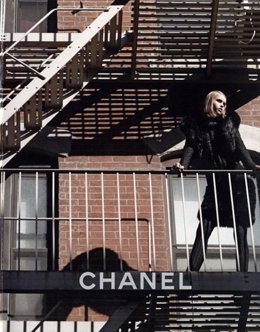 La primera imagen de la campaña otoño-invierno 2010/11 de Chanel