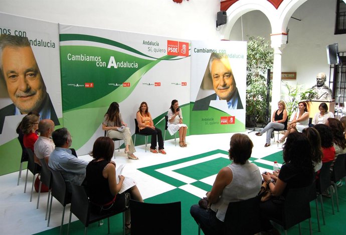 Desayuno coloquio del PSOE-A sobre Economía de la Igualdad