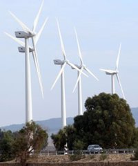 Las adjudicatarias de energía eólica invertirán cerca de 2.000 millones de euros y crearán 4.200 empleos