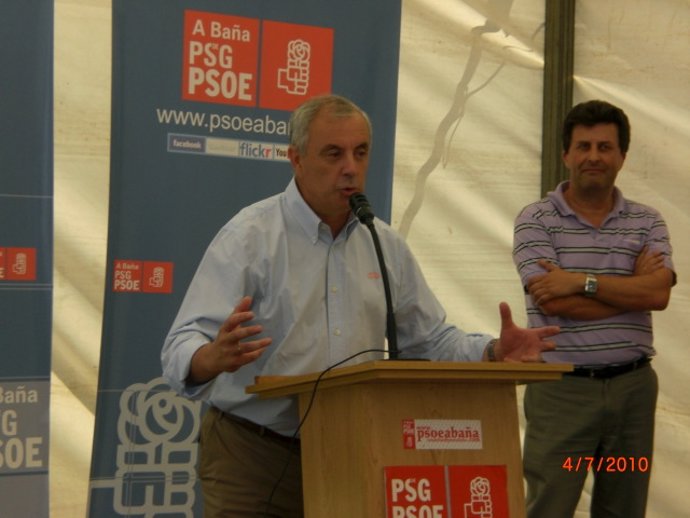 Pachi Vázquez, durante su intervención en un mitin en A Baña